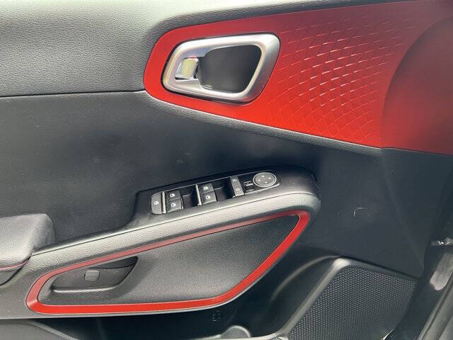 2023 Kia Soul GT-Line