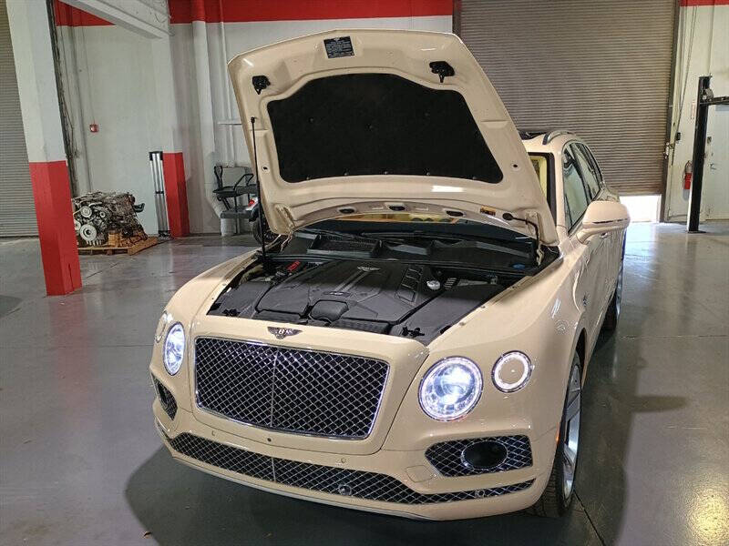 2019 Bentley Bentayga 84