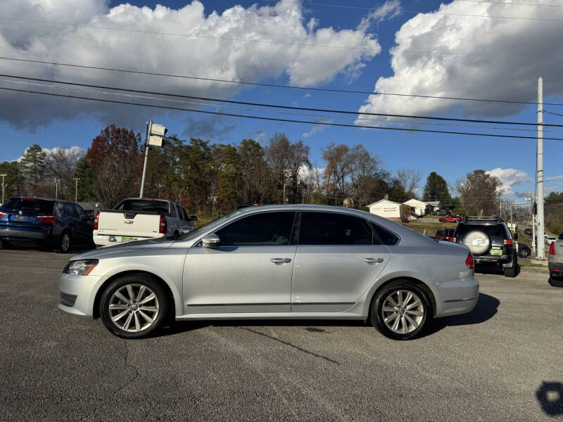 2012 Volkswagen Passat SEL