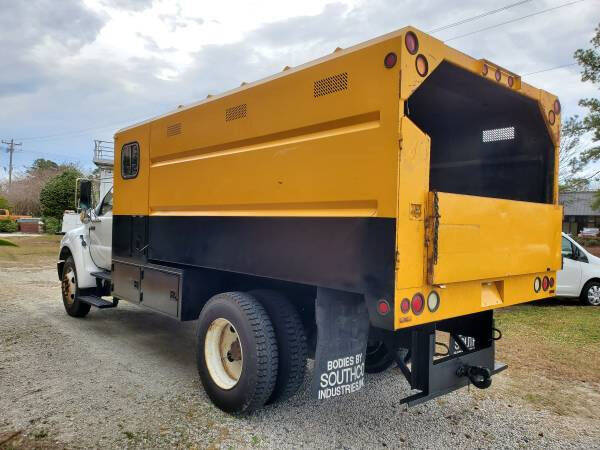 2004 Ford F-650 Super Duty