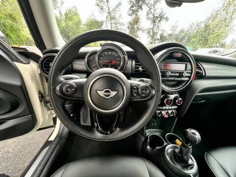 2015 MINI Hardtop 2 Door Cooper