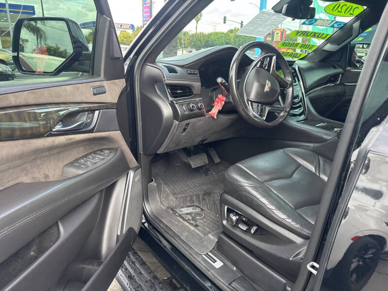 2020 Cadillac Escalade Platinum