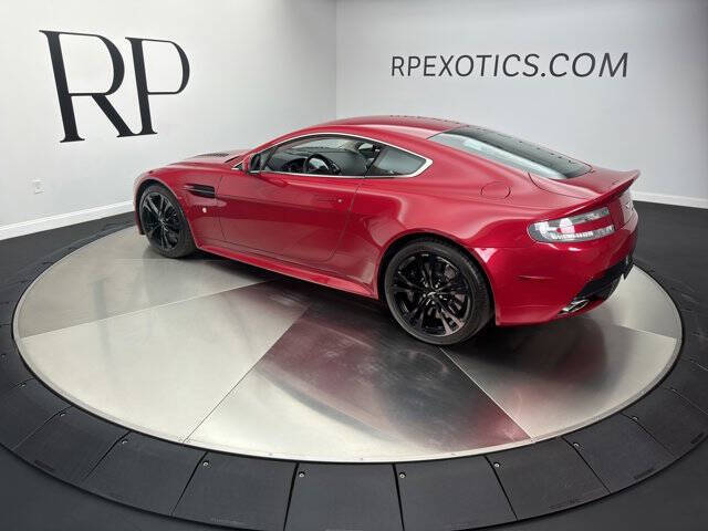 2011 Aston Martin V12 Vantage