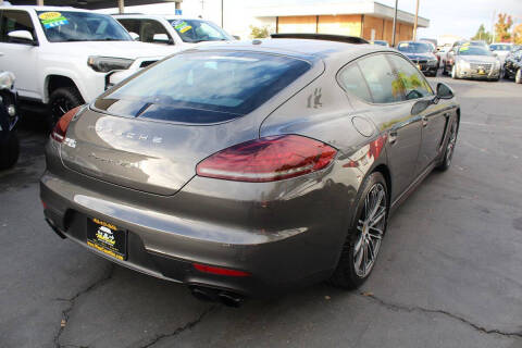 2015 Porsche Panamera GTS