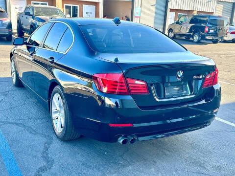 2012 BMW 5 Series 528i