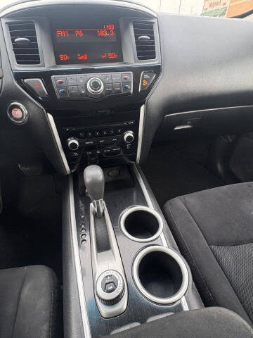 2016 Nissan Pathfinder S