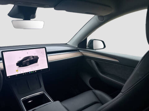 2025 Tesla Model Y Long Range