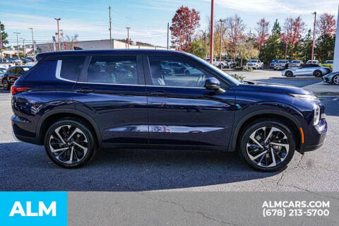 2023 Mitsubishi Outlander SE