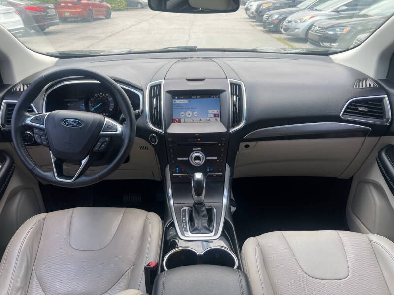 2018 Ford Edge Titanium