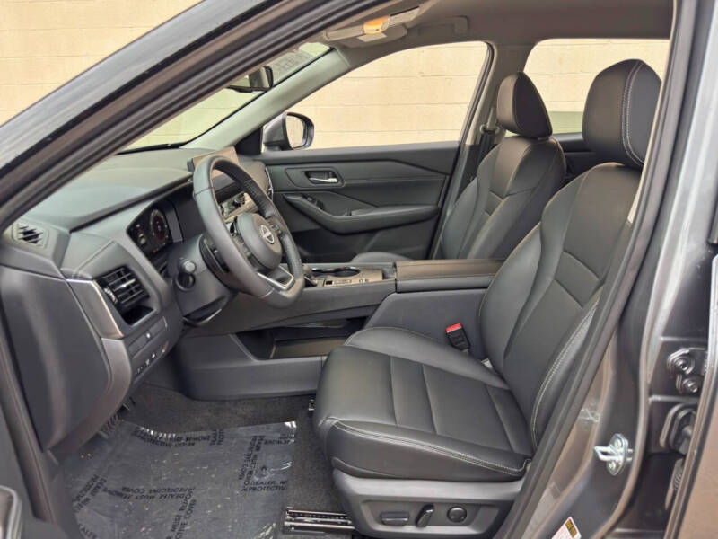 2024 Nissan Rogue SL