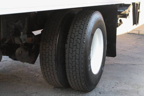 2019 Freightliner M2 106