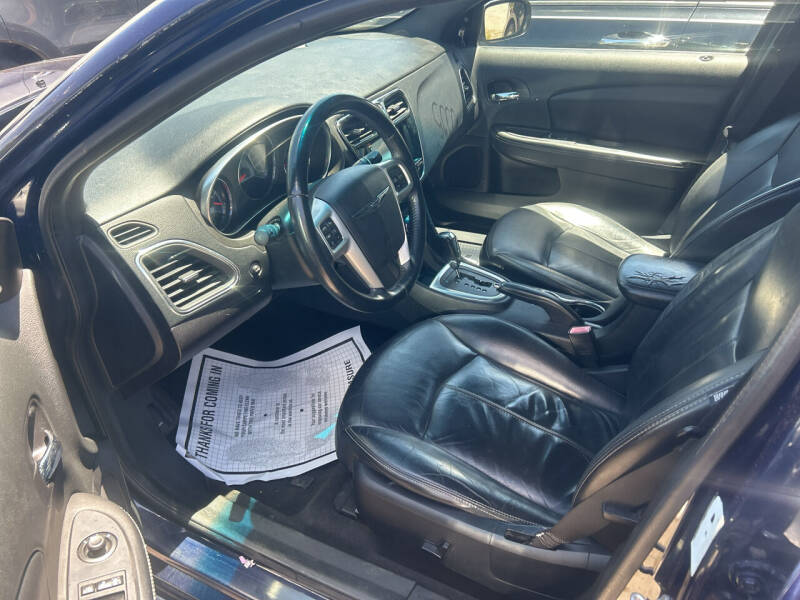 2014 Chrysler 200 Limited