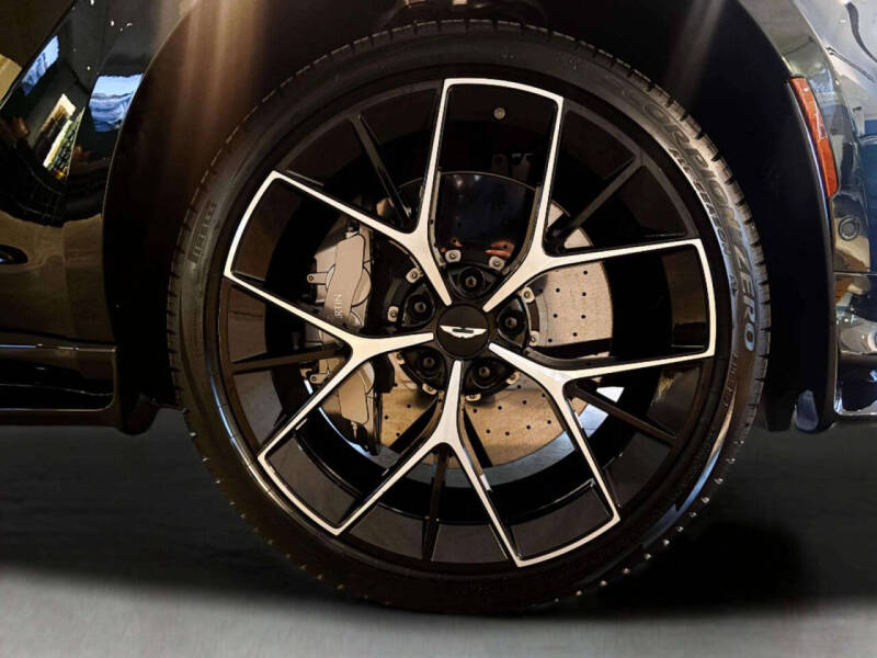 2026 Aston Martin DBX 707