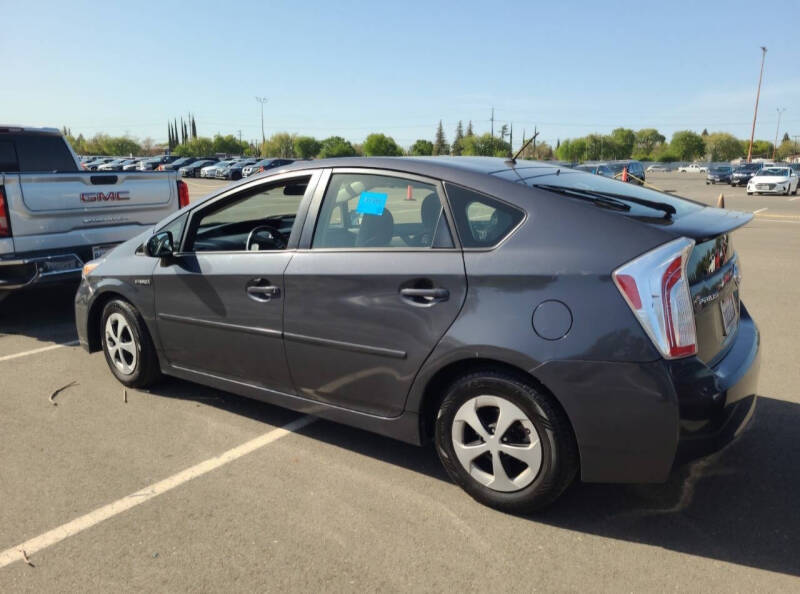 2015 Toyota Prius Two