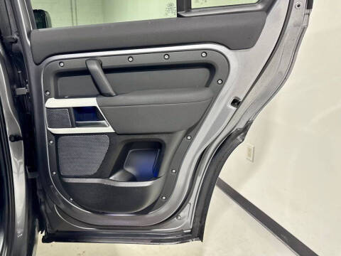 2022 Land Rover Defender 110 S