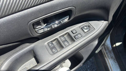 2018 Mitsubishi Outlander ES