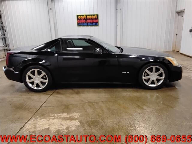 2004 Cadillac XLR Base photo 2