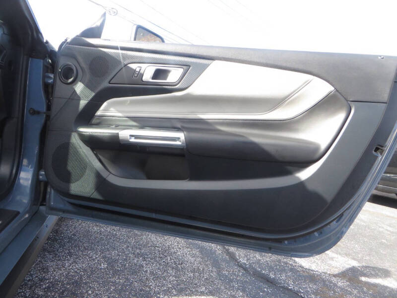 2024 Ford Mustang EcoBoost Premium