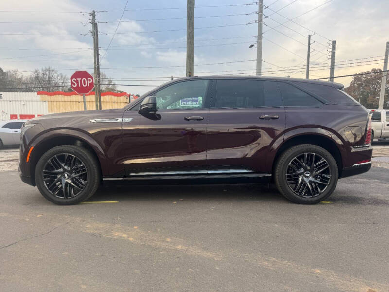 2025 Cadillac Escalade IQ Sport 1