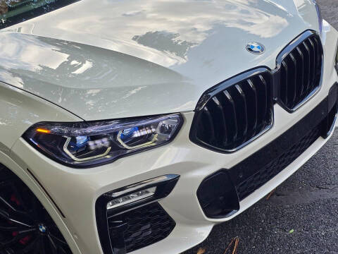 2021 BMW X6 M50i