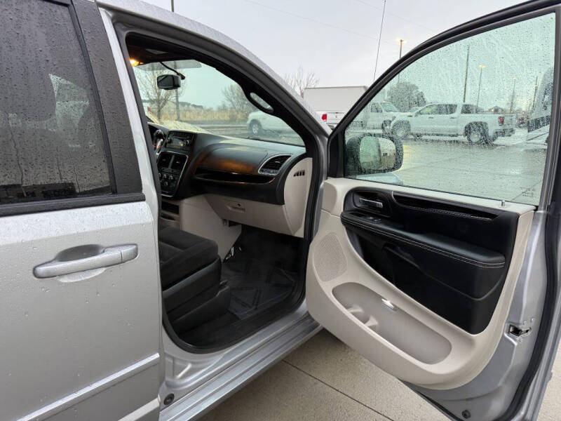 2016 Dodge Grand Caravan SE Plus