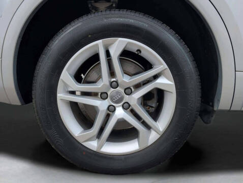 2019 Audi Q5 quattro Premium 45 TFSI