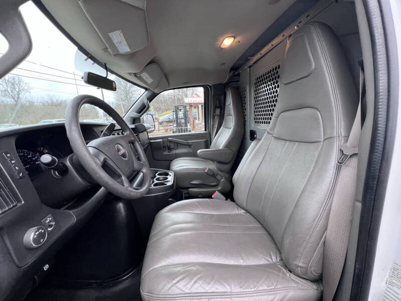 2018 GMC Savana 2500