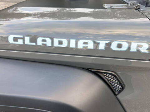 2021 Jeep Gladiator Willys Sport