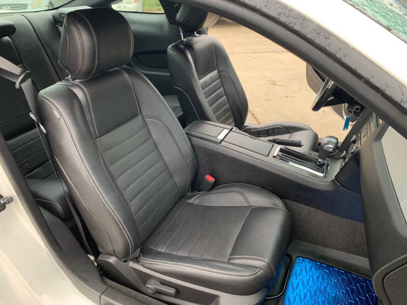 2012 Ford Mustang V6 Premium