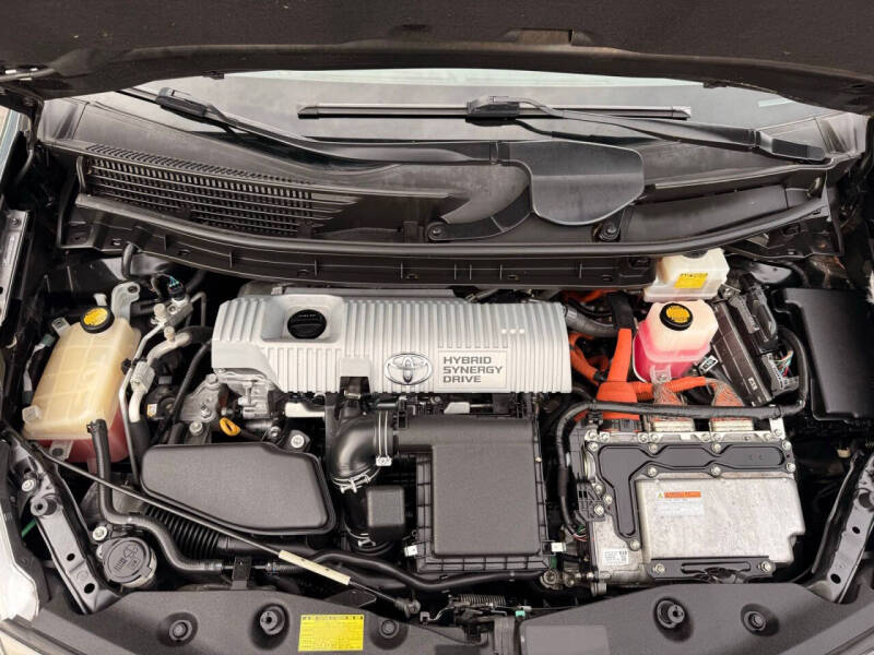 2012 Toyota Prius v Five