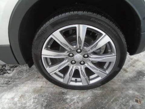 2022 Cadillac XT4 Premium Luxury