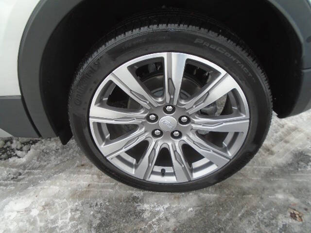 2022 Cadillac XT4 Premium Luxury