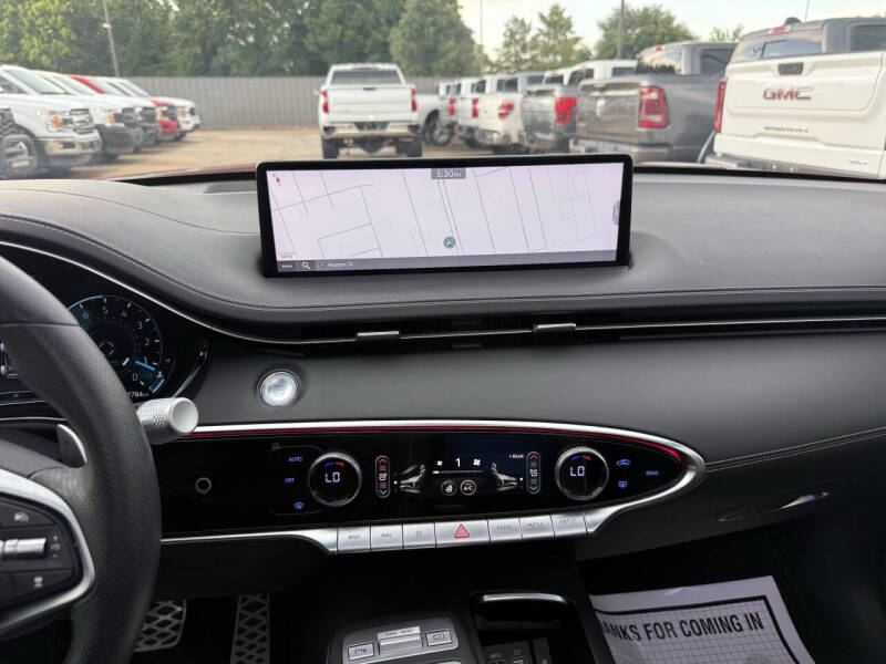 2023 Genesis GV70 2.5T Standard
