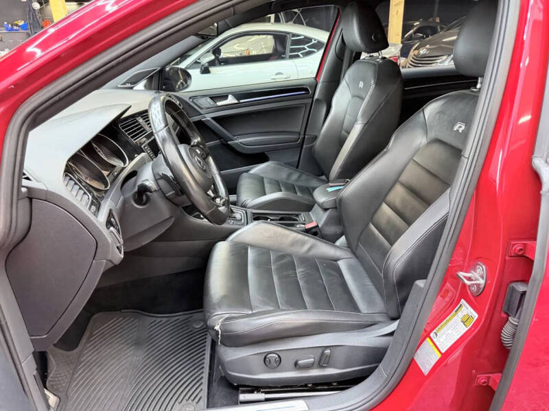 2016 Volkswagen Golf R