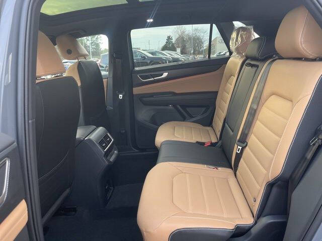 2026 Volkswagen Atlas Cross Sport SEL R-Line Black 4Motion