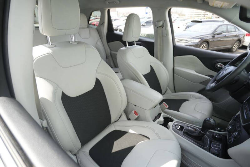 2021 Jeep Cherokee Latitude Plus