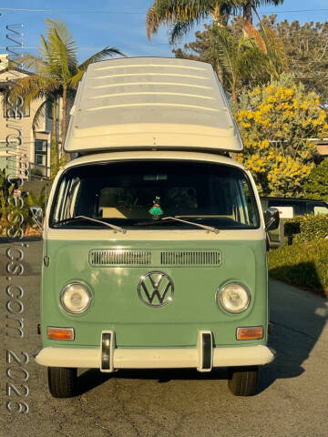 1971 Volkswagen Westfalia Pop Up