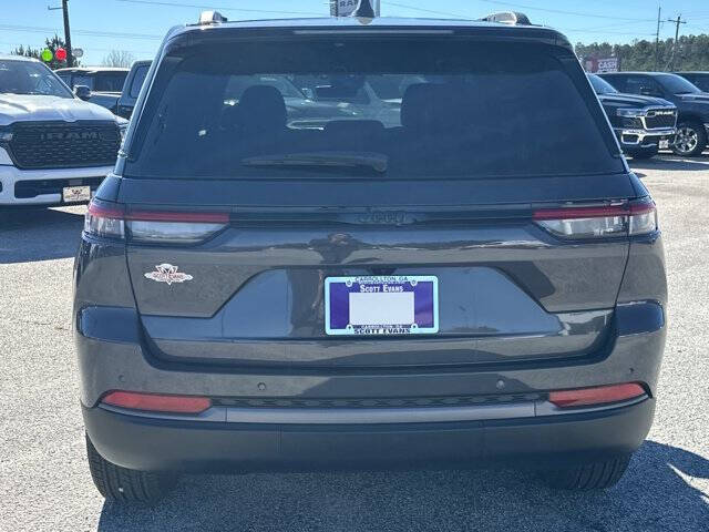 2026 Jeep Grand Cherokee Altitude