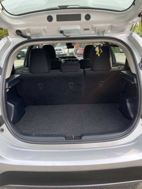 2019 Toyota Prius c L