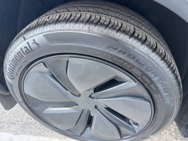 2026 Tesla Model Y Premium