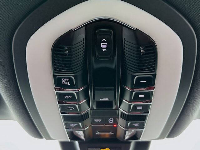 2024 Porsche Macan