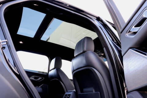 2018 Land Rover Range Rover Velar P380 R-Dynamic SE