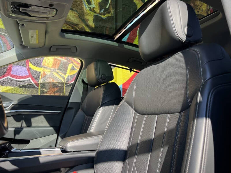 2021 Audi e-tron Sportback quattro Prestige