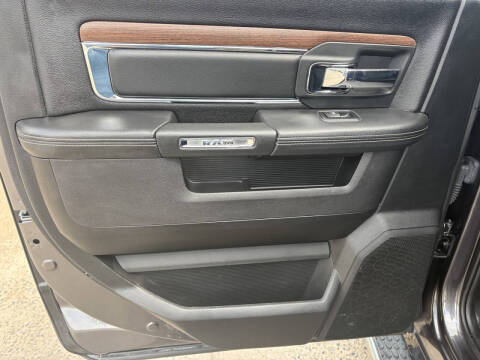 2017 RAM 1500 Laramie