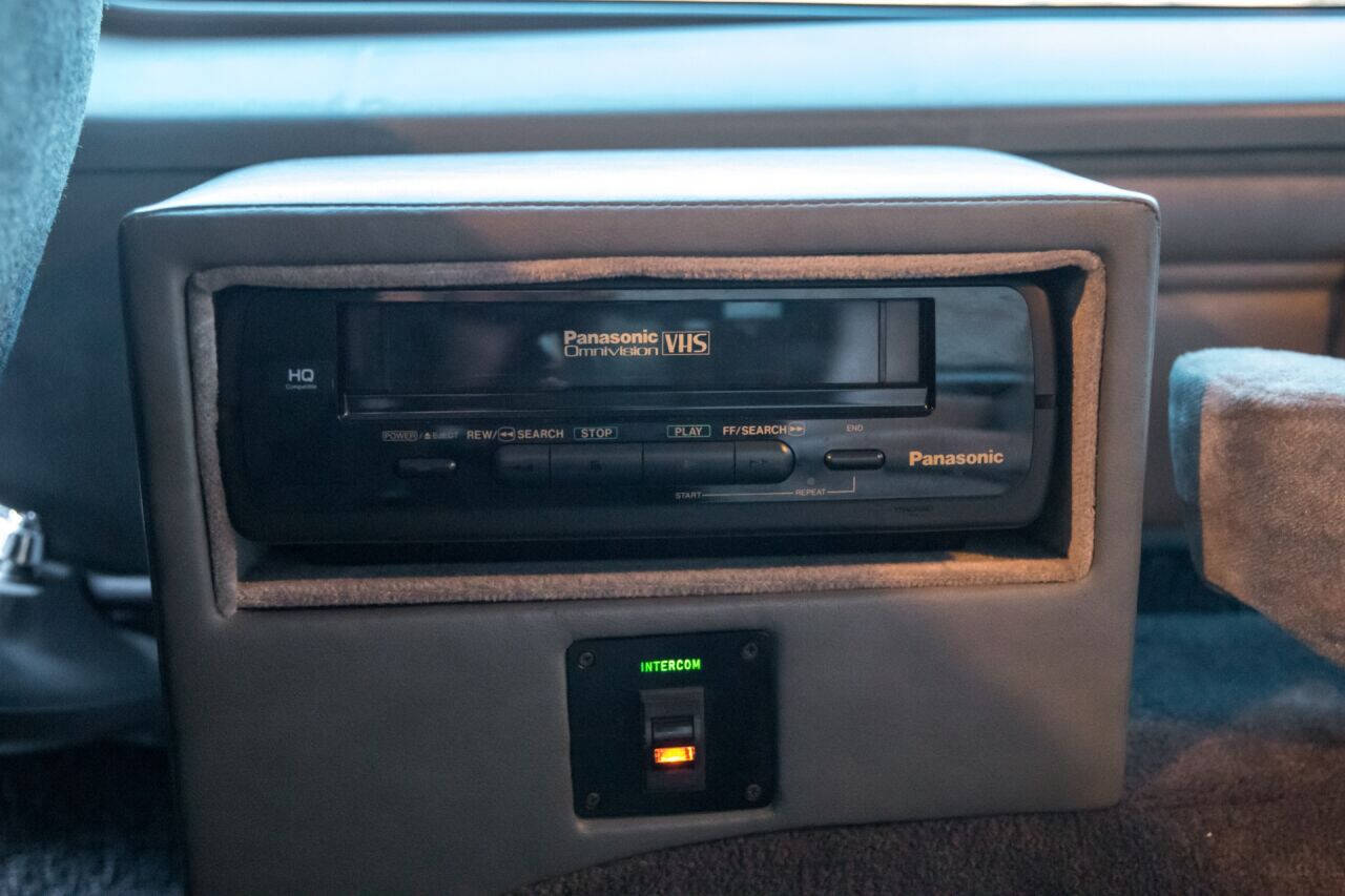 1988 Chevrolet Suburban 49