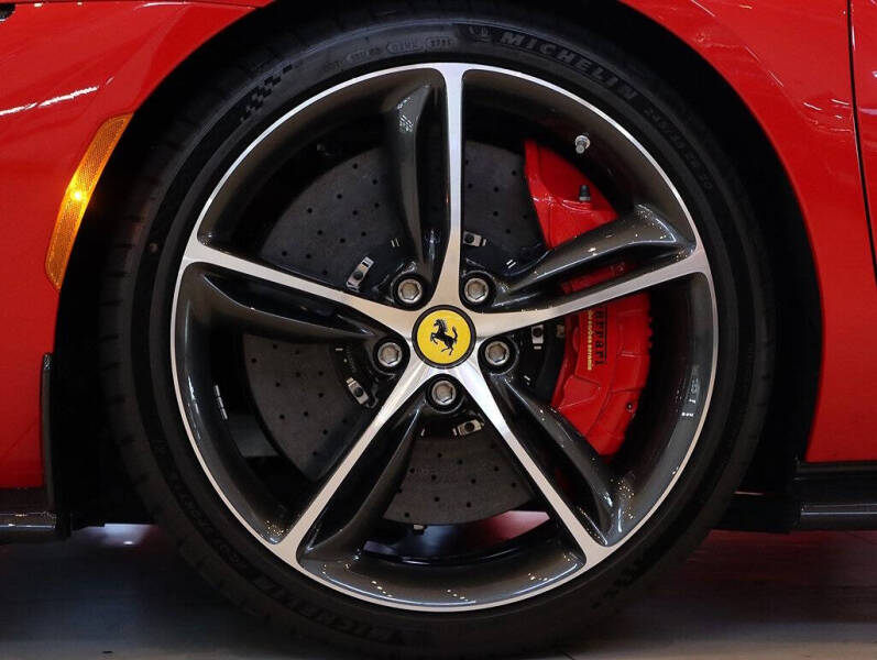 2024 Ferrari 296 GTS