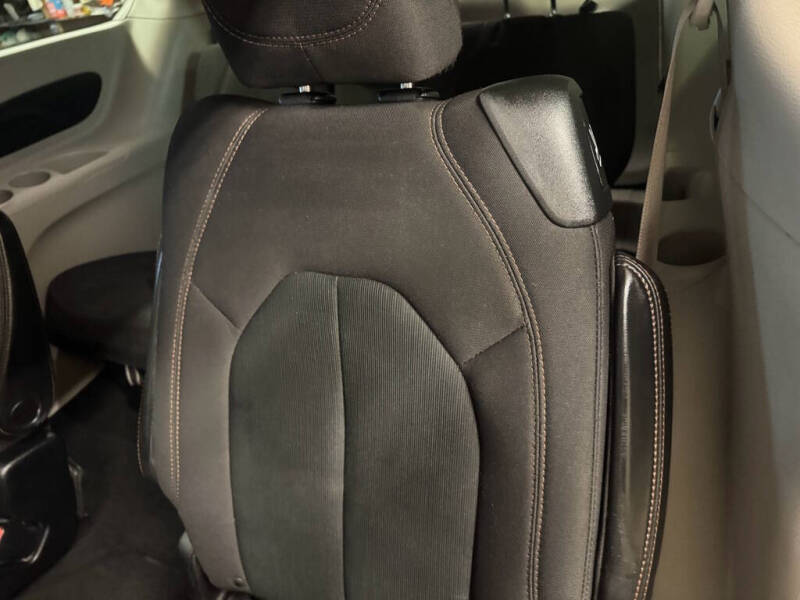 2017 Chrysler Pacifica Touring