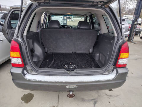 2003 Mazda Tribute ES-V6