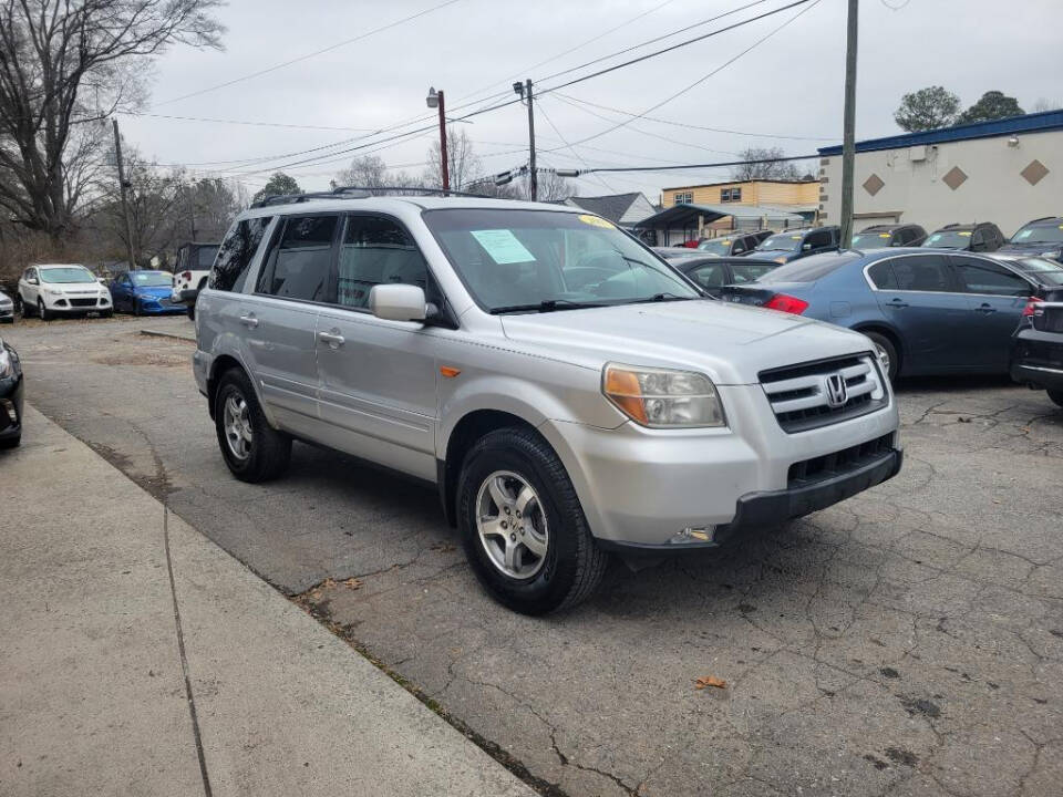 2007 Honda Pilot for sale at DAGO'S AUTO SALES LLC in Dalton, GA