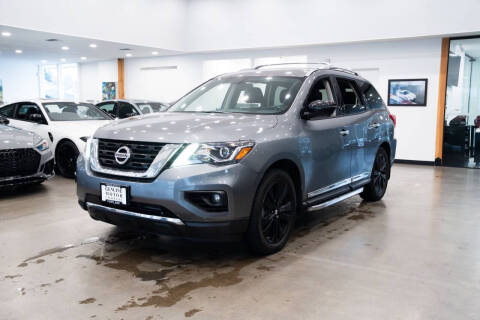 2017 Nissan Pathfinder Platinum